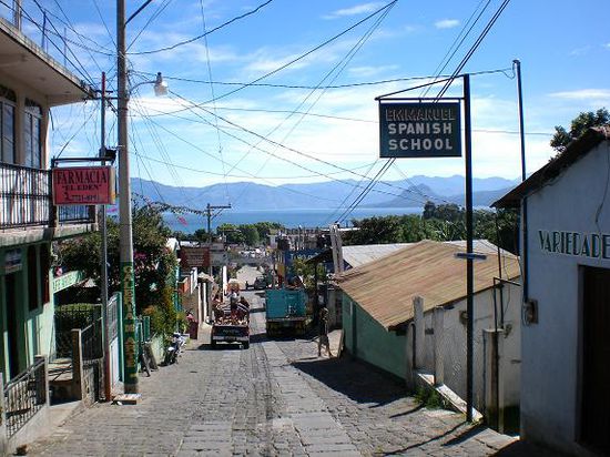 "Unsere" Hauptstrasse in San Pedro, etwas abgelegen vom touristischen Zentrum