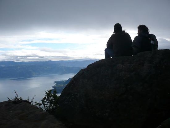 Die zwei Bezwinger des Gipfels