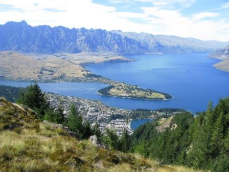 Queenstown von Ben Lomond aus gesehen