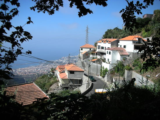 Ein Bergdorf oberhalb von Funchal