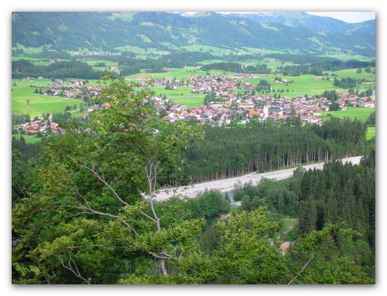 Blick hinunter nach Fischen