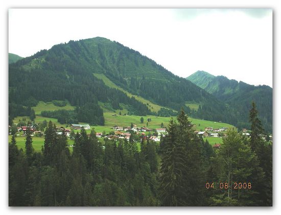 die ersten beiden Bilder sind aus dem Kleinwalsertal