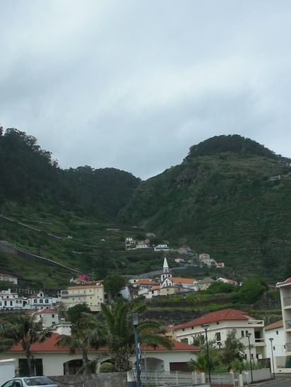 Porto Moniz, Sichtweise von unten nach oben