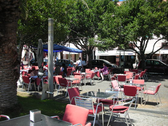 Hier gab es Fisch hmm.....   und keine Currywurst.