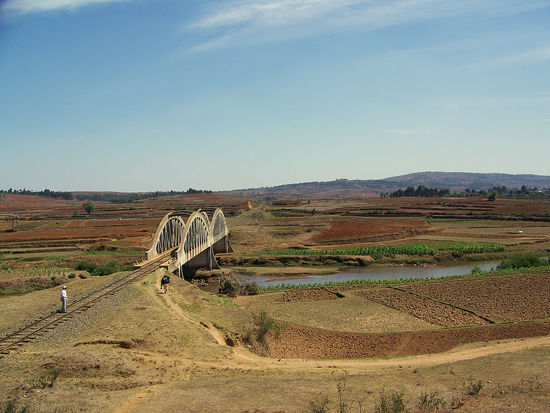 Landschaft mit Schienen