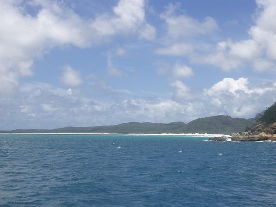 Und dann kamen wir an unser Ziel.. um die Ecke der Whiteheaven Beach...