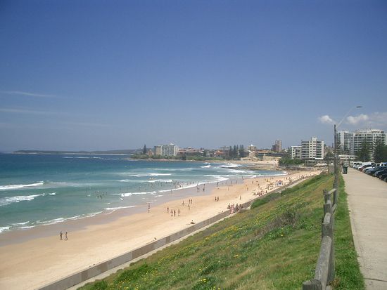 Der erste Tag wurde ich in ganz Sydney herumchauffiert... Der erste Hoehepunkt war Coronulla Beach... Dies ist ein Strand fuer Australier. Die meisten Touristen sind am Bondi Beach.