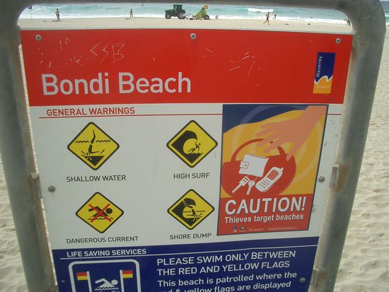 Bondi Beach. Der bekannteste Strand Australiens... Ich ging morgens dahin um zu sehen was denn wo speziell ist...