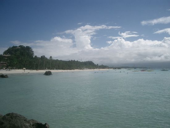 Auf einem Spaziergang erkundete ich den Strand von Boracay. Hier ein paar Bilder..