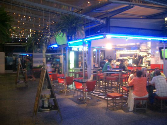 Die Queenstreet-Mall bei Nacht...