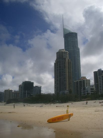 Nochmals der Q1 mit dem SURF RESCUE Board...