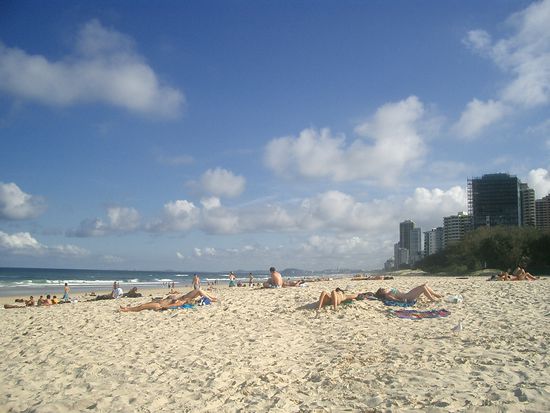 jede Menge Leute am Strand...