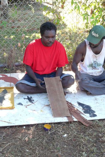 Hier wird die Rinde vorbereitet