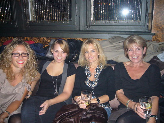 unsere mamis und unsere schwestern