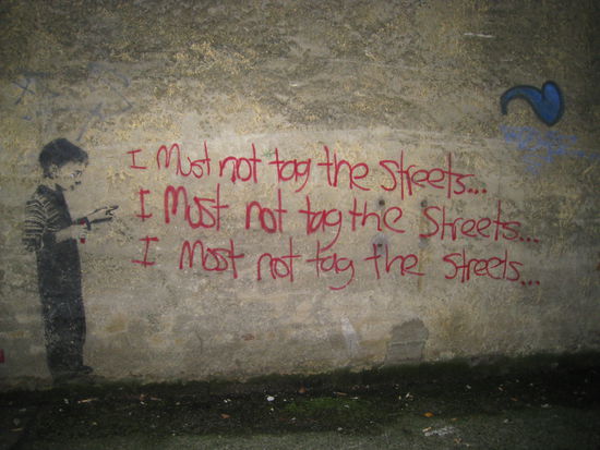 geile street art in dunedin