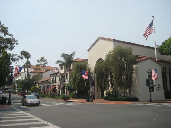 man merkt so gar nicht das man sich in amerika befindet!! (santa barbara)
