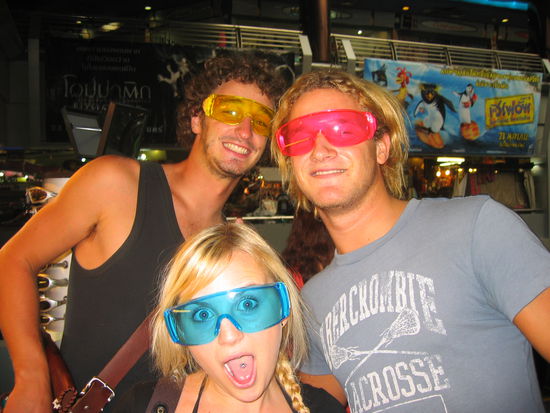 im mbk shopping mall - fabian, michele und dave