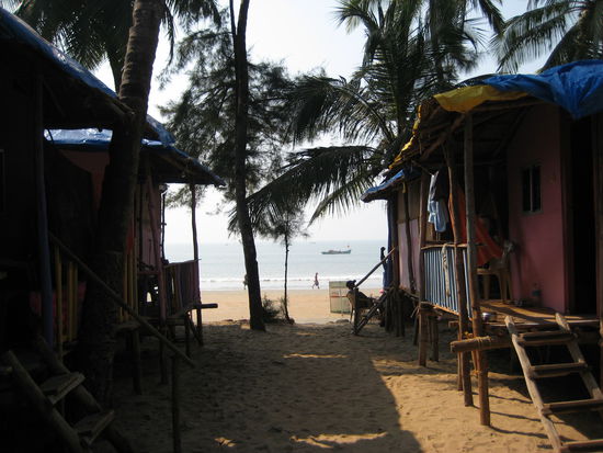 leela cottage. unsere huette ist die ganz links.