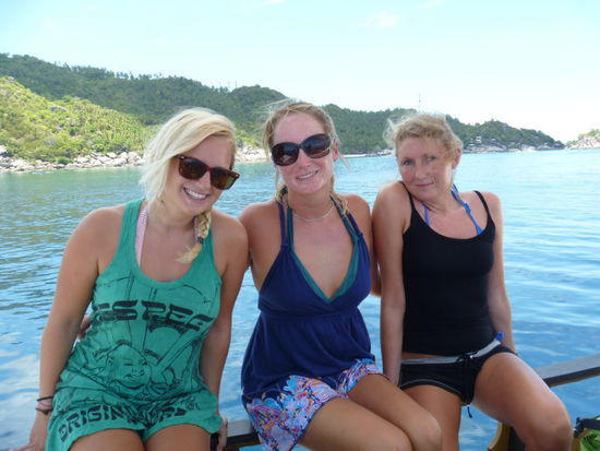 michele, marissa und sofia auf unserem boot