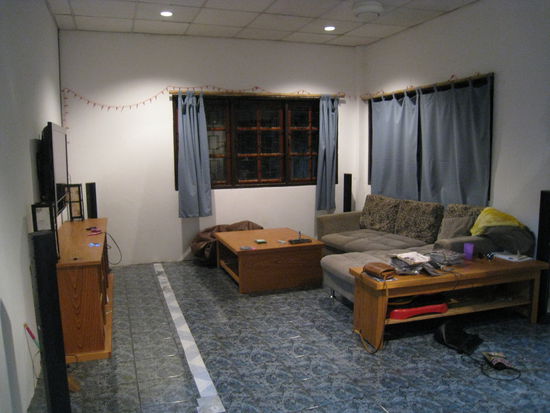 ja so siehts aus warmes wasser, kueche und flat screen tv. ich liebe es!