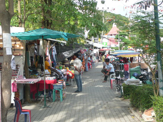 Touristisch aufgemoebelter Ort Ao Nang