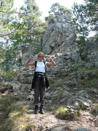 ...heißt so viel wie: "Ich habe keine Lust mehr, mir tut alles weh, bäh..."  (Aber stolz, dass wir doch noch angekommen sind, waren wir doch)