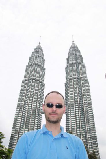 Dem Marco wachsen 2 Towers aus'm Ohr...