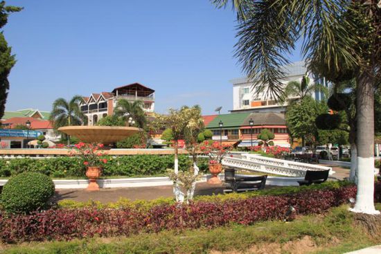 Großer Brunnen, der nie an ist.