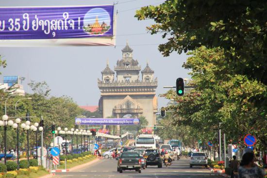 Prachtstraße zum Triumpfbogen