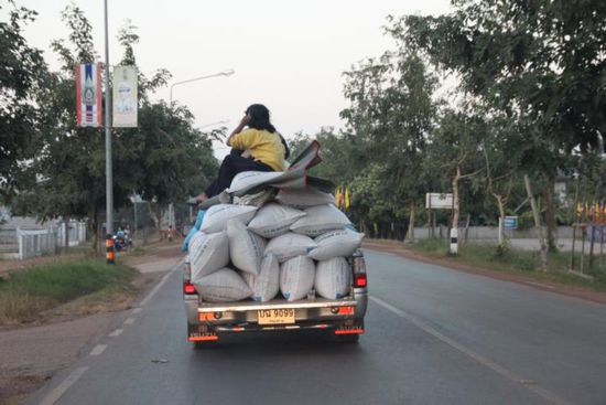 ...jetzt nur nicht zu scharf bremsen!