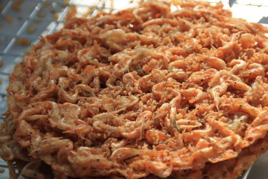 Der beschriebene Shrimp Reibekuchen. Es gibt echt Schlimmeres.