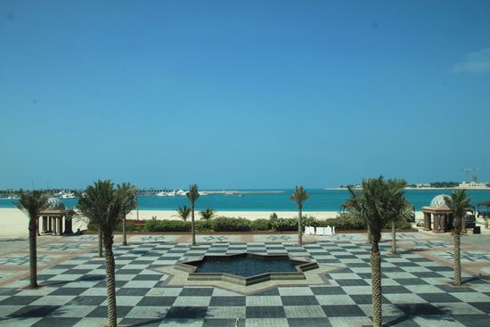 Der hoteleigene Strand