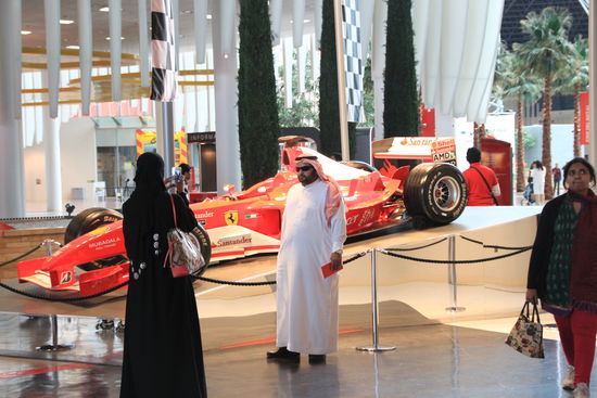 Auch die Emiratis stehen auf schnelle Autos