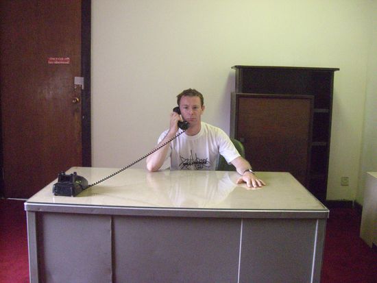 "Lieutenant Peter Schoerkhuber am Apparat, was kann ich fuer Sie tun"?