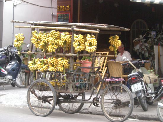 Hab nen Wagen voll geladen, voll mit gelben Bananen...