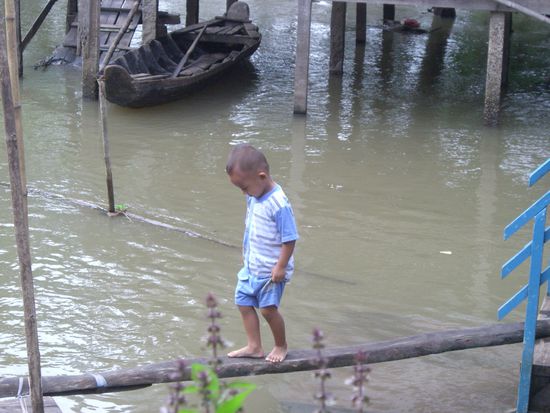 Wetten, der faellt gleich rein!