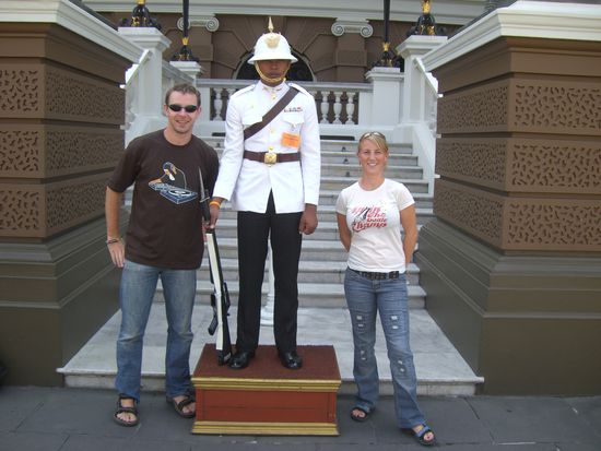 Y dont need to laught!