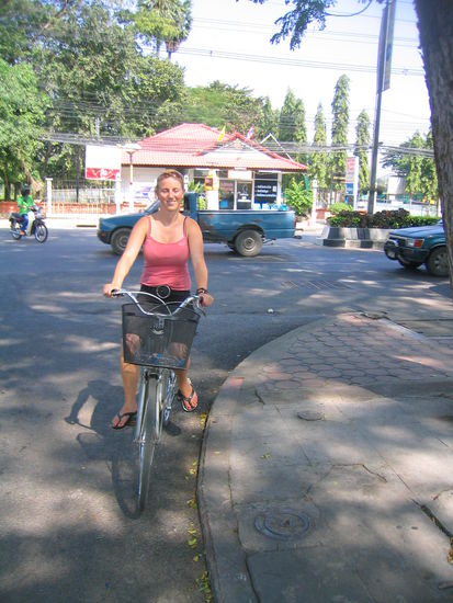 Katharina trainiert schon fuer die naechste Tour de France 