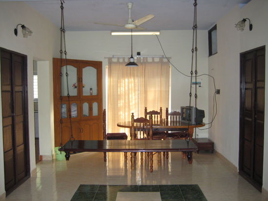 In unser Zimmer fuehrte die Tuere links...