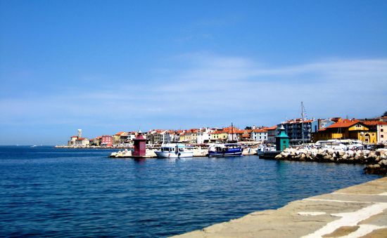 Blick auf Piran von der Bushaltestelle aus
