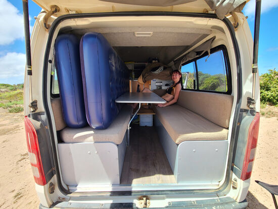 Unser Test mit aufgeklapptem Tisch