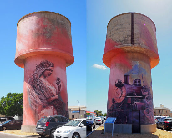der nicht ganz so spektakuläre Wasserturm von Kadina. Das Mädchen hält Ähren in den Armen, das erkennt man leider fast nicht auf diesem Foto.