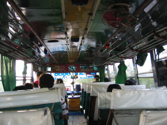 Da war der Bus dann schon fast am Ziel und deutlich leerer.