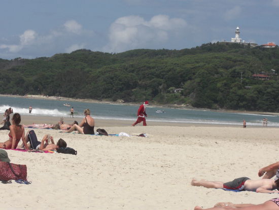 Der Weihnachtsmann am Strand! 
