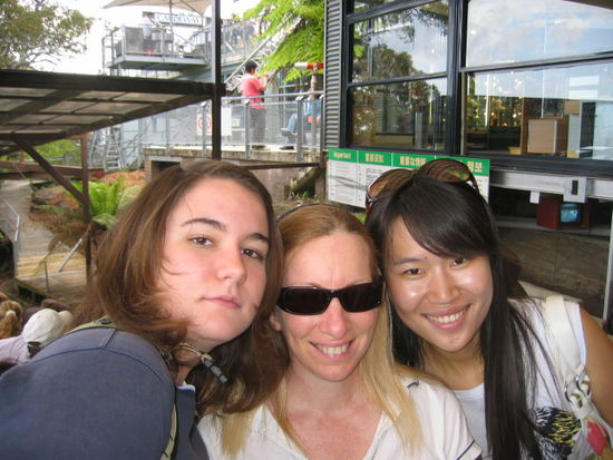 Elgin, Ruth und Jennifer