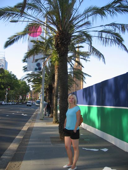 Nina und ne nette kleine Palme