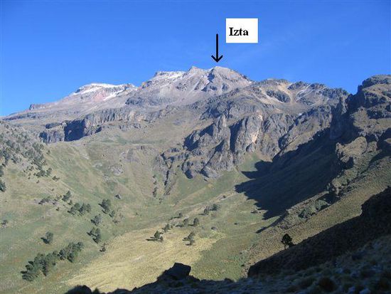 Von hier aus sind wir auf den 5320 m Hohen Vulkan Izta gewandert.