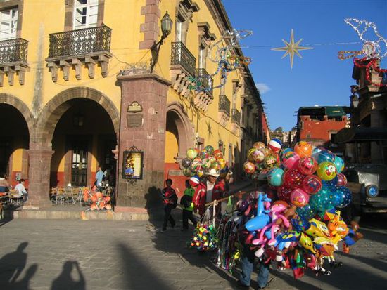 Auf dem Zocalo ist immer etwas los.