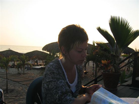 Martha am Strand von Pie de la Cuesta.
