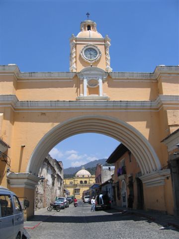 Brückenbogen in Antigua.